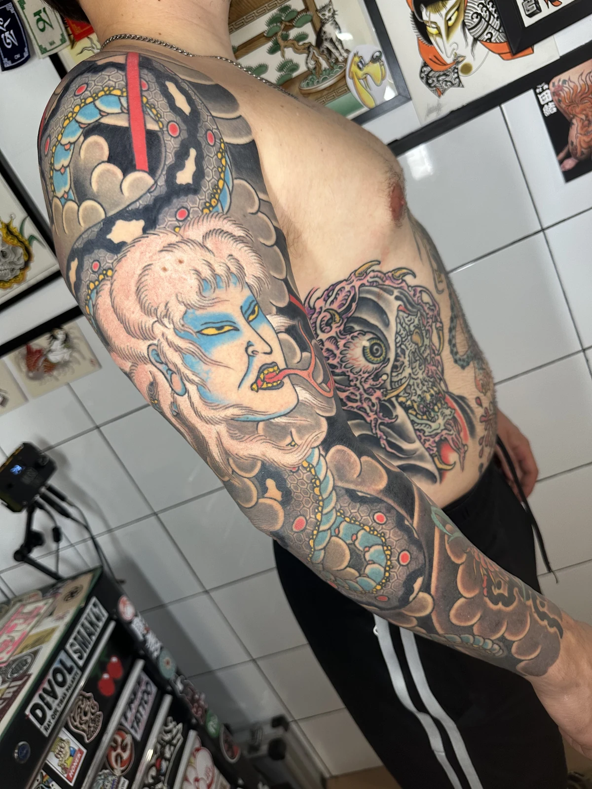 Tatuaje tradicional japonés realizado por Perea en No Glory Tattoo Parlour