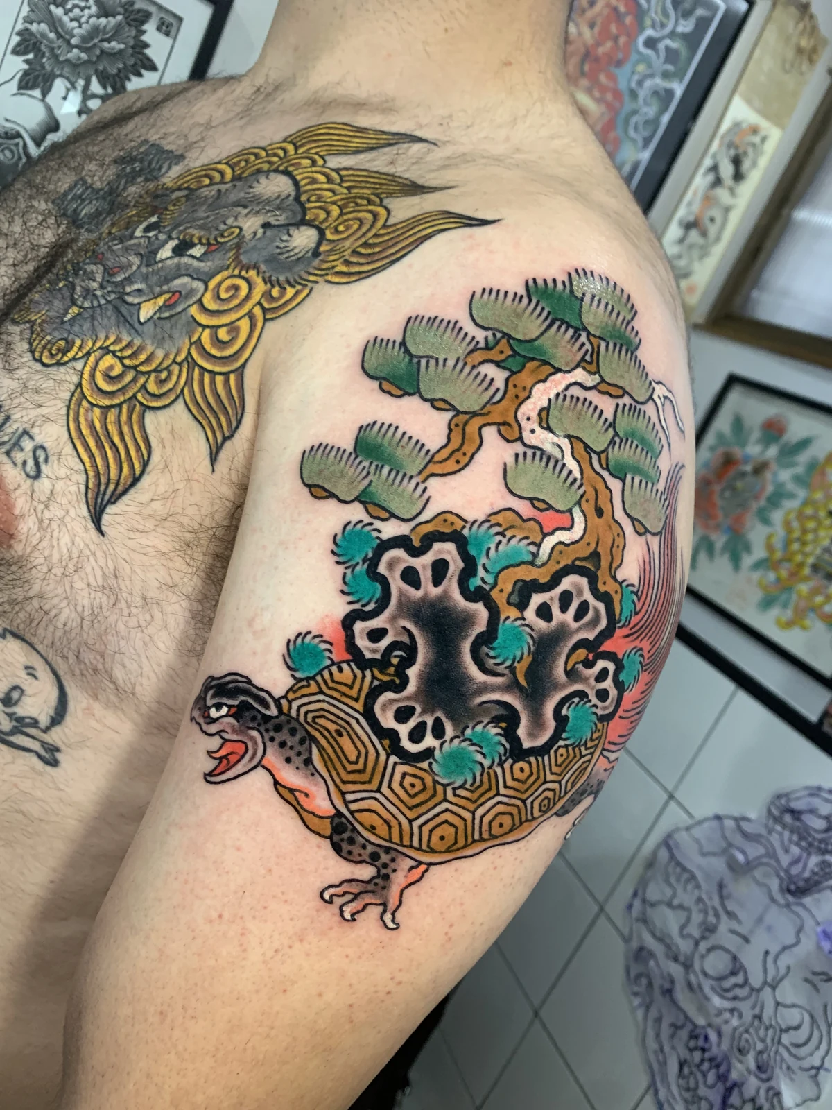 Tatuaje tradicional japonés realizado por Perea en No Glory Tattoo Parlour